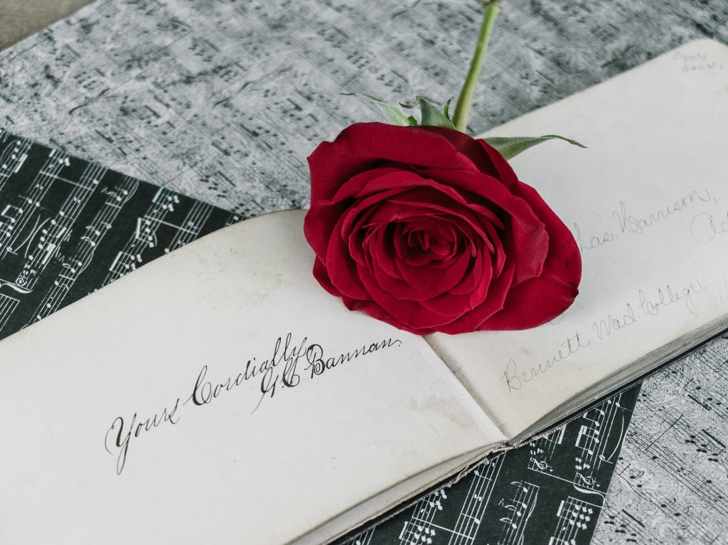 Sant Jordi y qué nos llevamos de la leyenda: aprendizajes para amar hoy