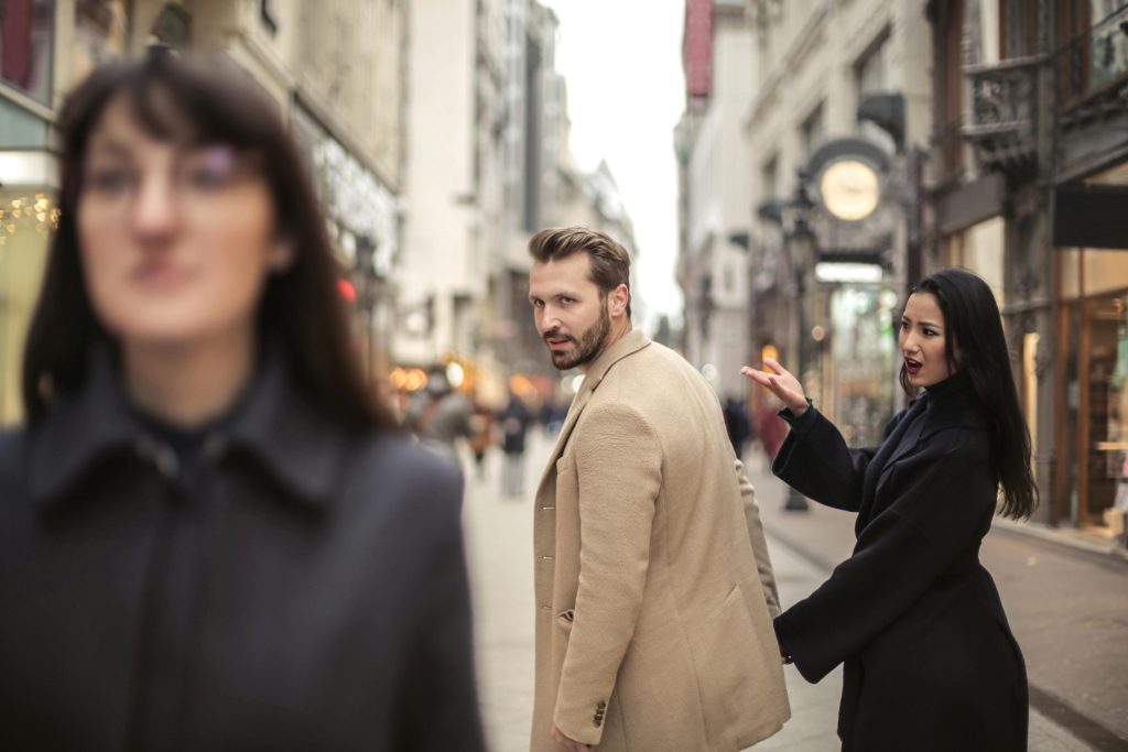 Celos en la pareja: por qué aparecen, qué nos quieren decir y cómo gestionarlos