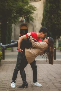 Pareja que ha decidido dónde quiere vivir tras hablarlo